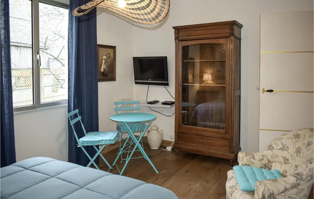 Awesome Home In Paimpol With Kitchen Frankrig